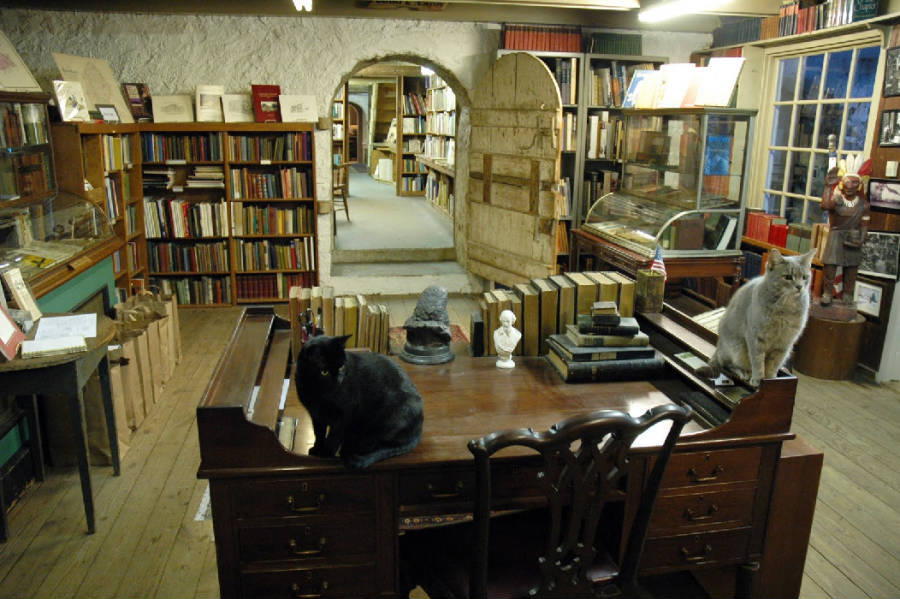 Coolest Bookstores Book Barn Desk