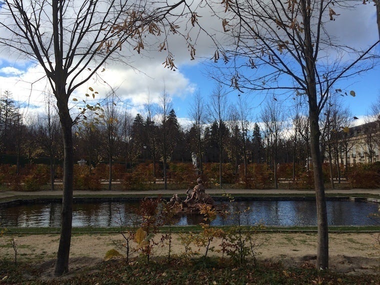 Fall Granja Fountain Lake