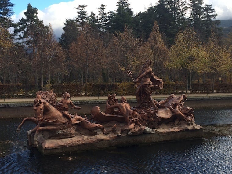 Fall Granja Neptune Fountain