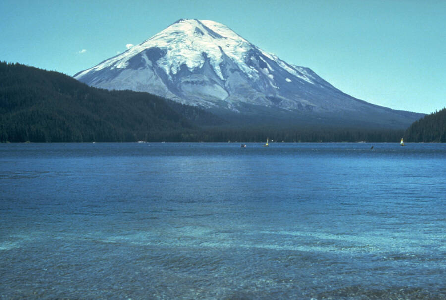 Mount St Helens Before The Eruption