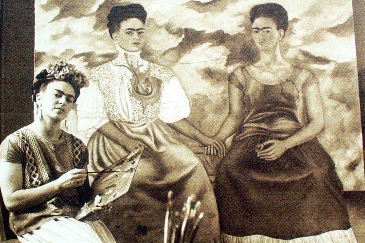 52 Enthralling Frida Kahlo Photos Of The 20th Century's Most ...