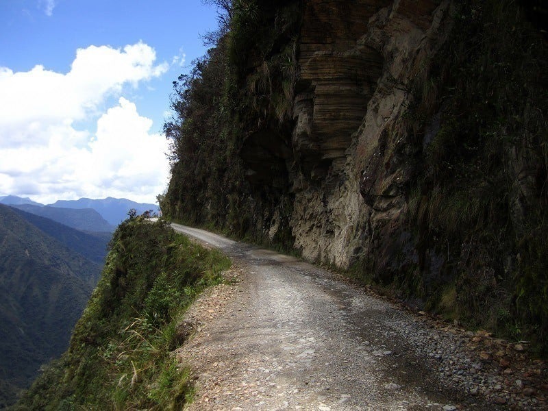 9-of-the-most-dangerous-roads-in-the-world