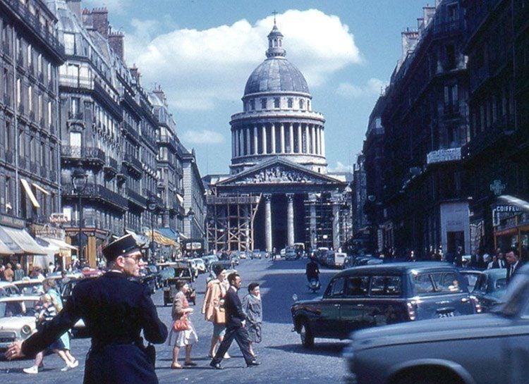 44 Spellbinding Pictures Of Paris In The 1960s