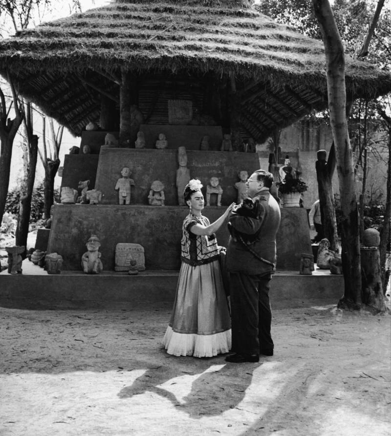 Frida And Diego In The Garden