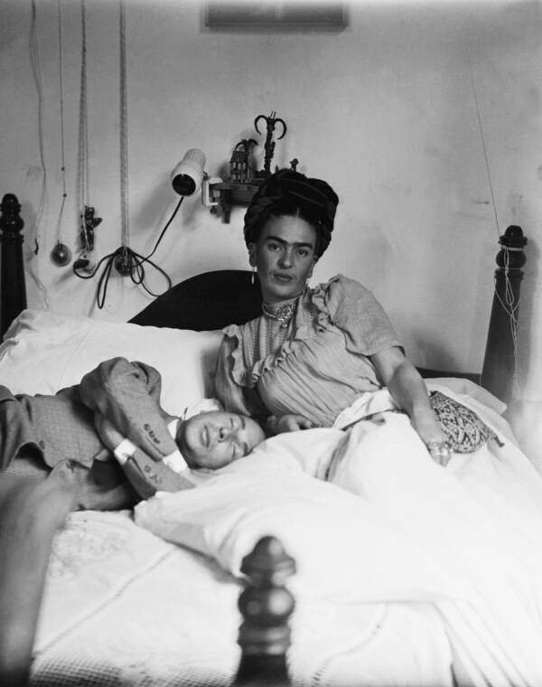 52 Enthralling Frida Kahlo Photos Of The 20th Centurys Most Accomplished Female Artist 