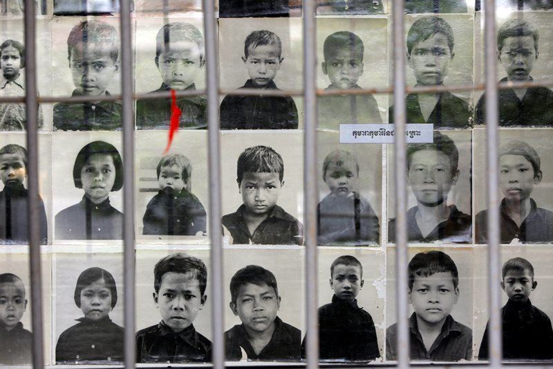 The Cambodian Genocide: 26 Haunting Portraits Of Prisoners