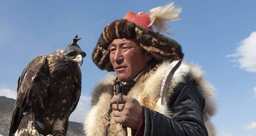 Mongolias Golden Eagle Festival 20 Stunning Photos