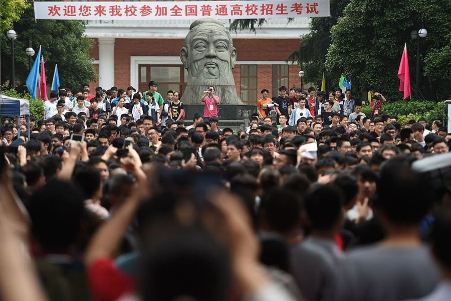 Students Pray