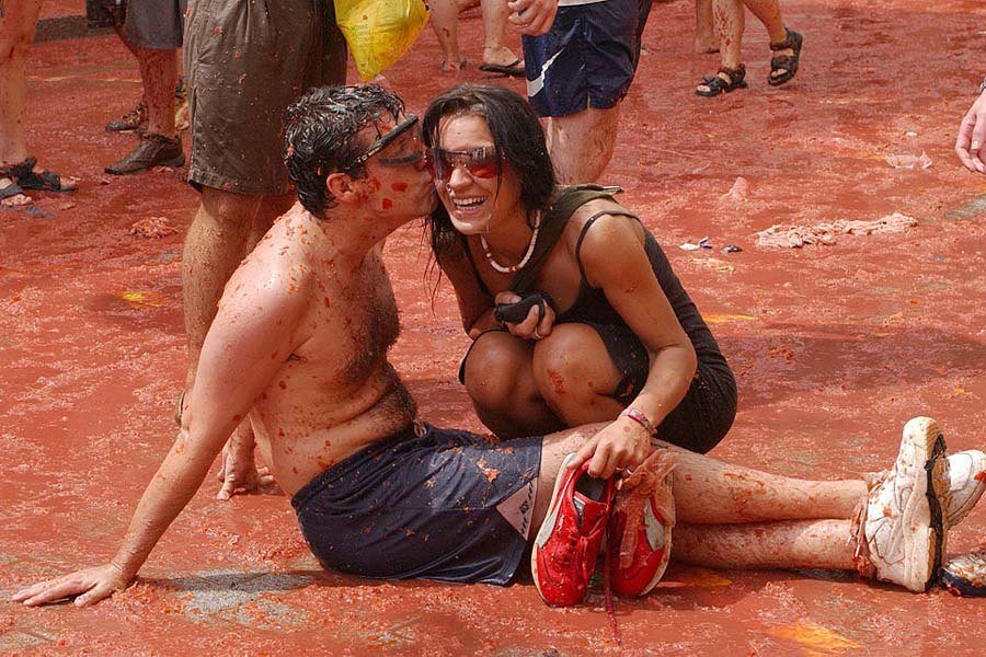 Couple Kiss