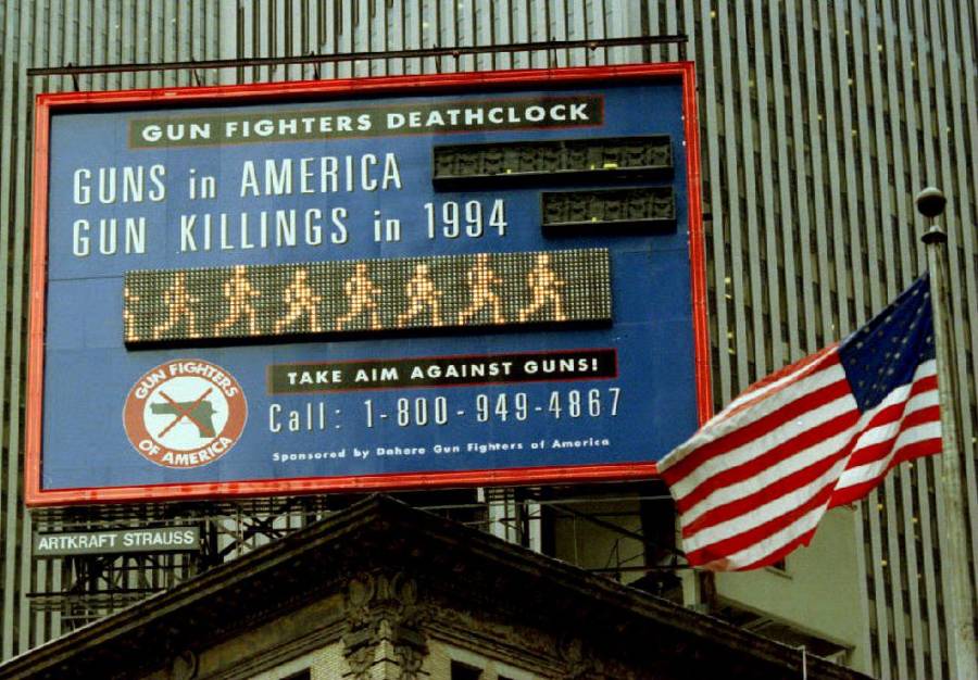 Gun Killing Clock