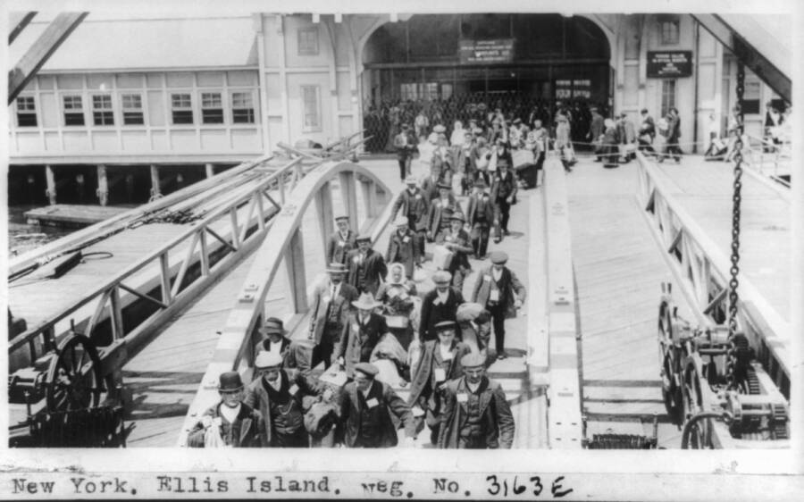 Irish Immigrants Arriving At Ellis Island