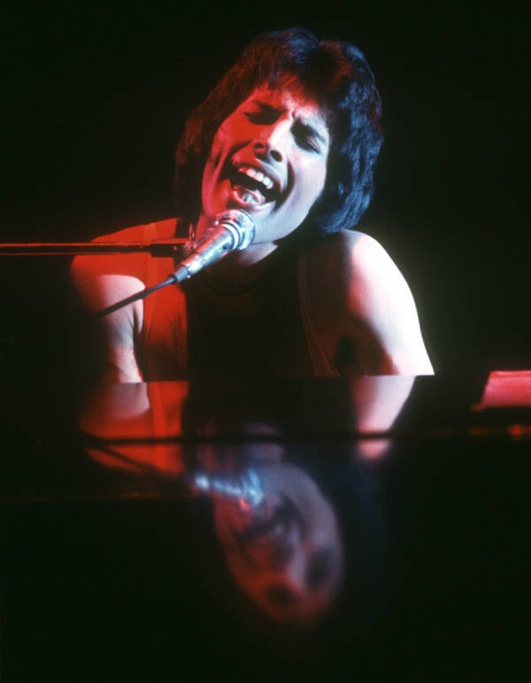 Pictures Of Freddie Mercury Singing