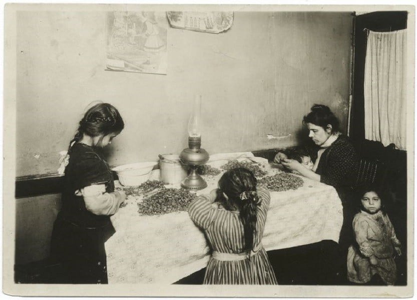 Shelling Pecans