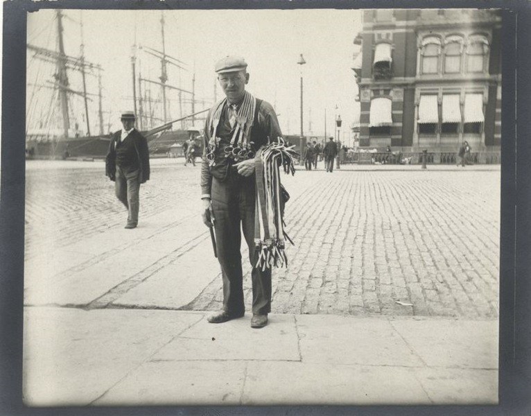 Suspenders Vendor