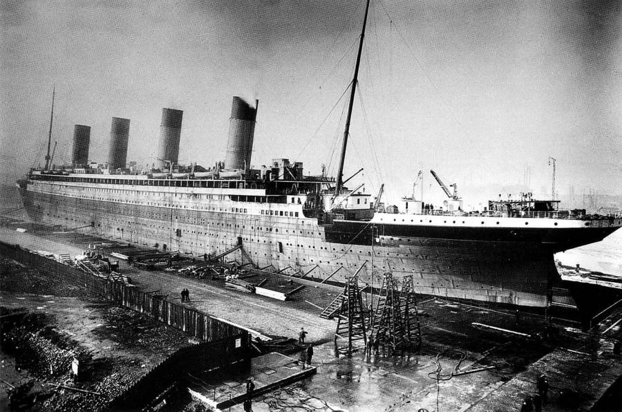 33 Rare Titanic Photos From Before And After Its Renowned Sinking