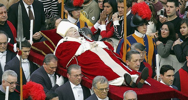 10 Weird Funerals More Extravagant Than You Can Even Imagine