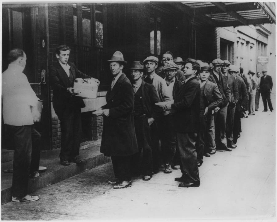 The Great Depression In New York City: 55 Harrowing Photos