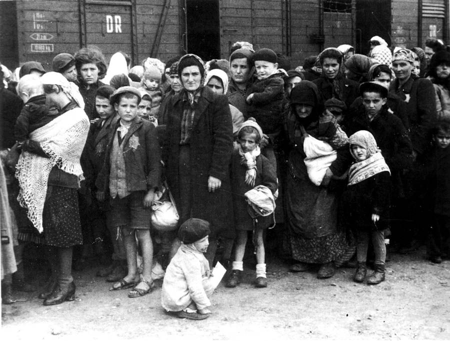 Women Children Holocaust Photos