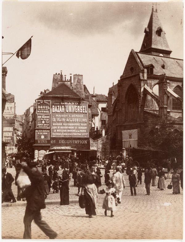 Grand Bazar Universel Sign