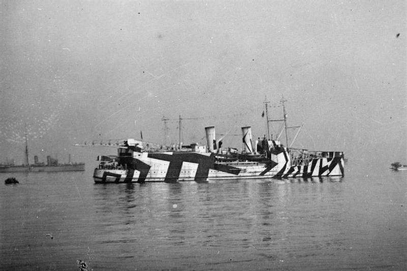 Dazzle Camouflage: 25 Photos Of Navy Ships In Bizarre Disguise