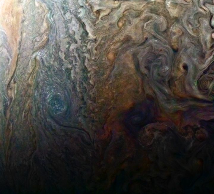 Juno Swirls