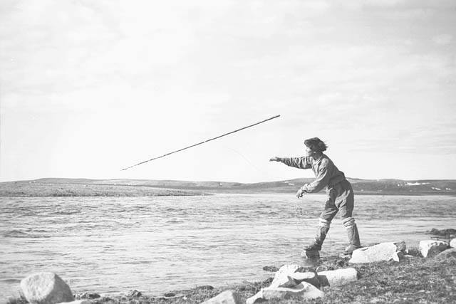 Inuit People Before And After Brutal Government Intrusion [41 Photos]