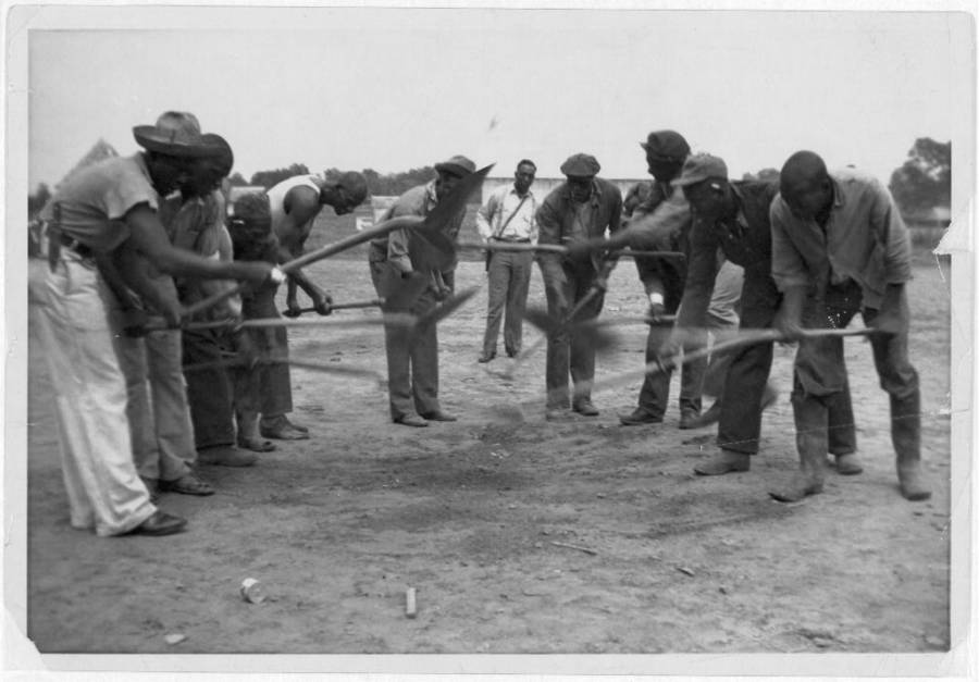 Prisoners Sing Rock Island Line