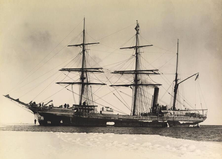 Terra Nova Ship