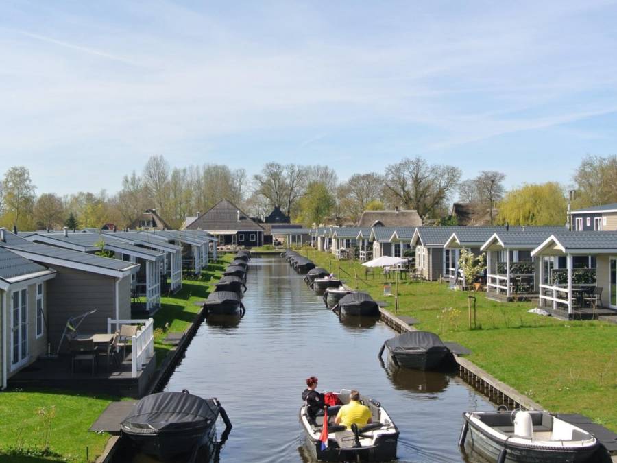 Giethoorn Neighborhood