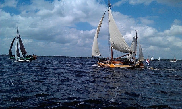 Giethoorn Sailing
