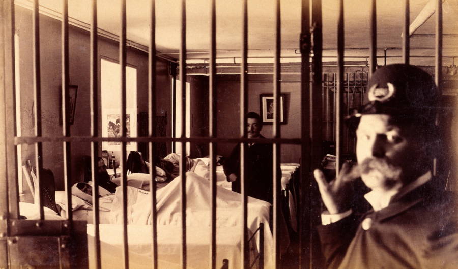 Inside Historys Worst Mental Asylums In 44 Disturbing Images 5039