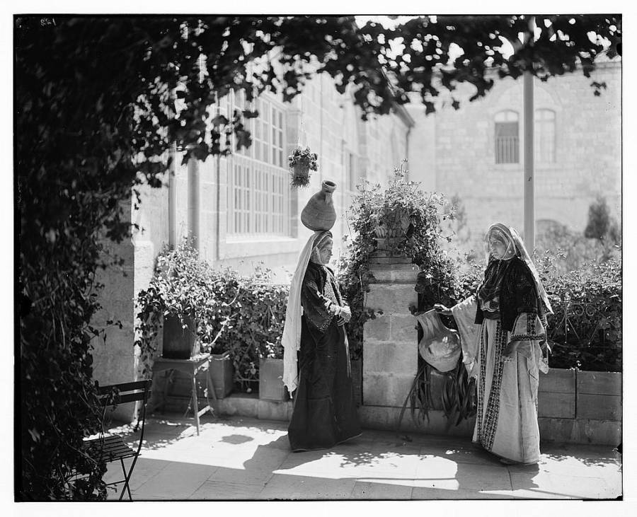 Ramallah Girls Talking