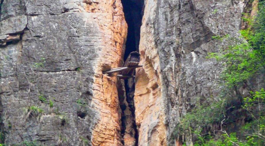 Coffin Hanging Mountain