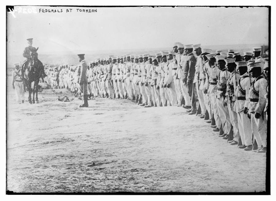 Mexican Revolution 48 Photos Of Sacrifice And Struggle   Federals At Torreon 