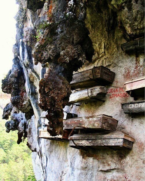 Hanging Coffins Pictures