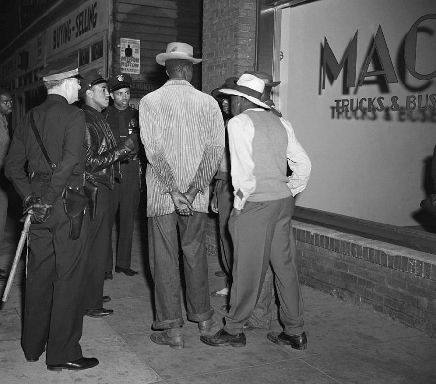 Zoot Suit Riots 28 Images From The Race Riot That Rocked Los Angeles