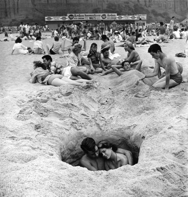 Vintage Photos Of California Beach And Surf Culture Of The '50s And '60s