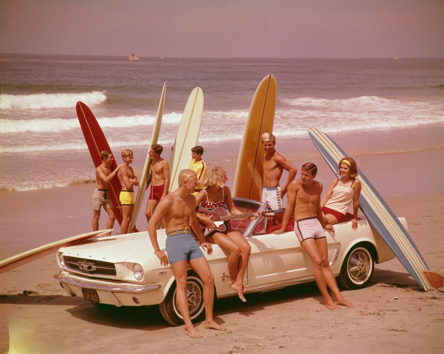 Vintage Photos Of California Beach And Surf Culture Of The '50s And '60s