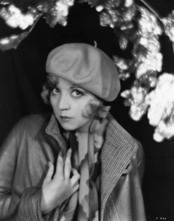 Flapper Fashion Of The Jazz Age: 32 Eye-Popping Photos