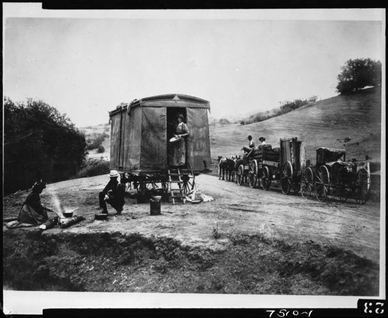 Cahuenga Pass Wagons