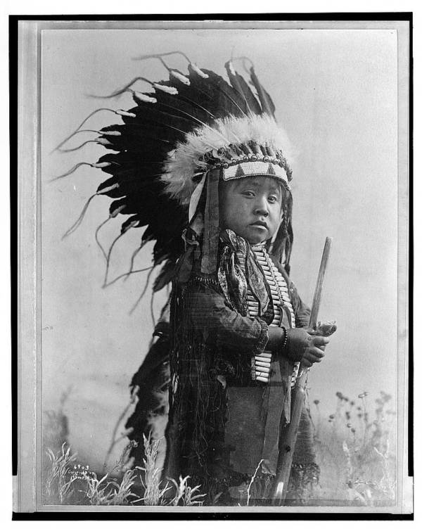 crow indians clothing men