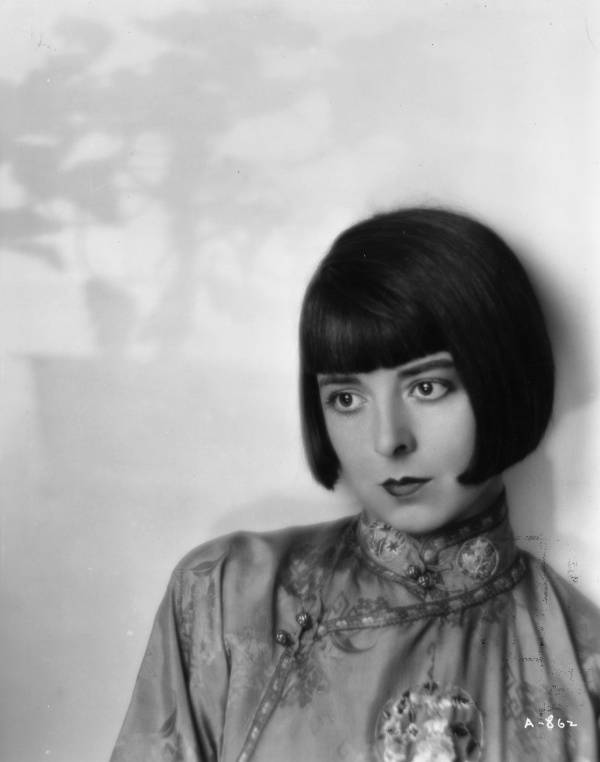 Flapper Fashion Of The Jazz Age: 32 Eye-Popping Photos