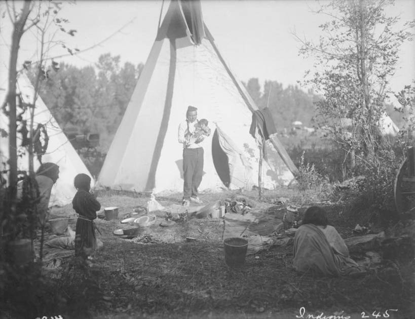 Crow Tribe: 50 Historic Photos From The Dying Days Of The Wild West