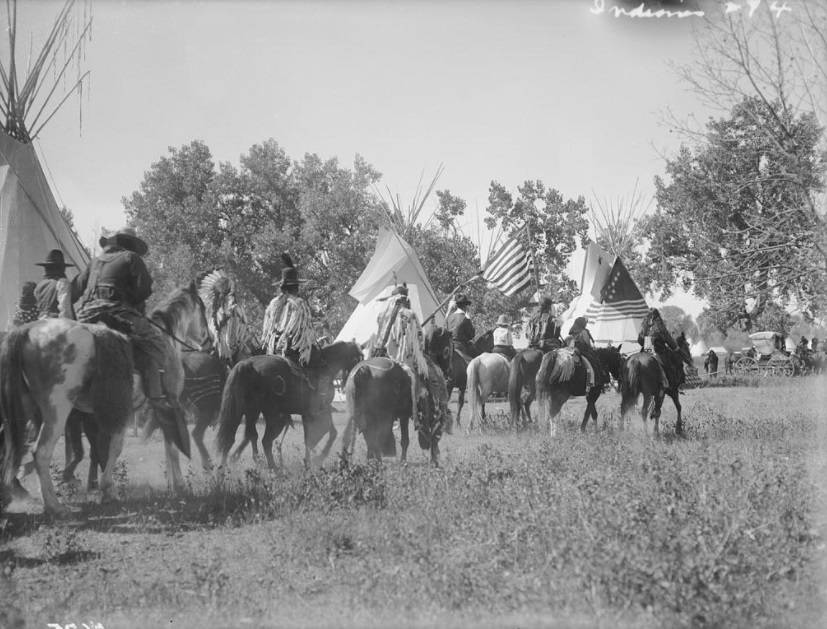 Crow Tribe: 50 Historic Photos From The Dying Days Of The Wild West