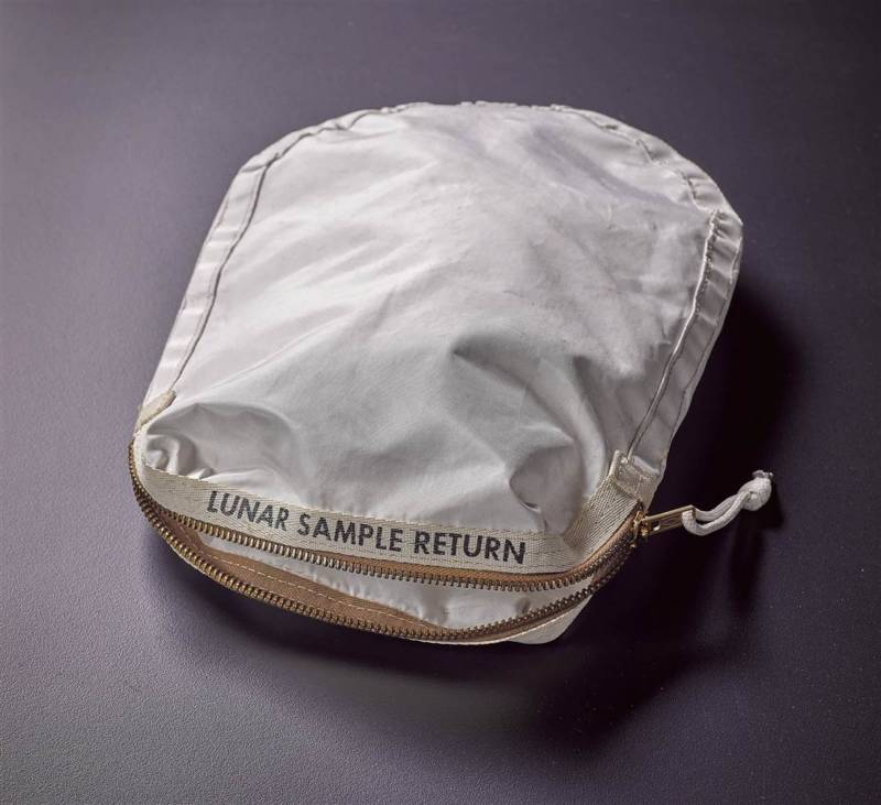 Moon Bag