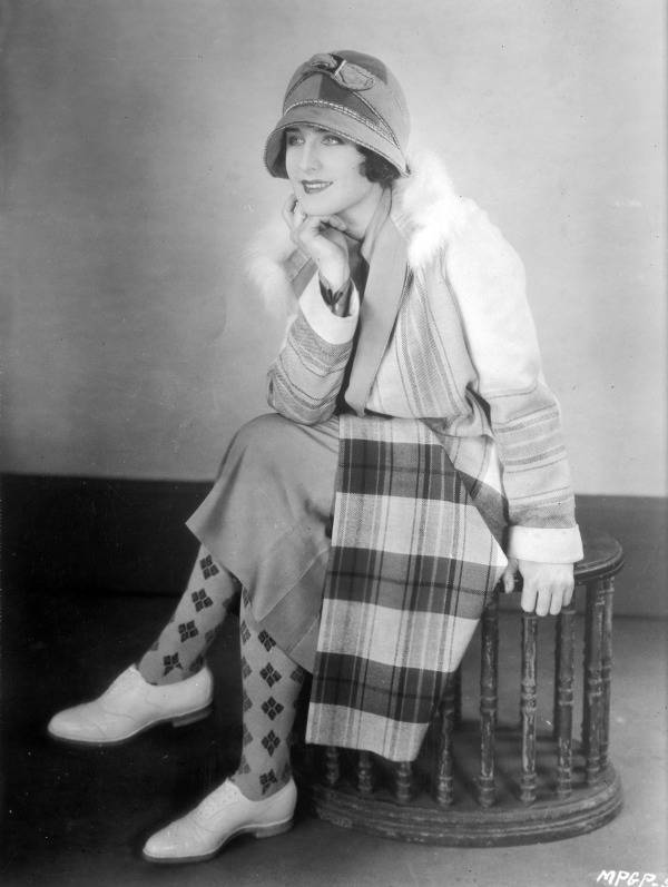 Flapper Fashion Of The Jazz Age 32 Eye Popping Photos