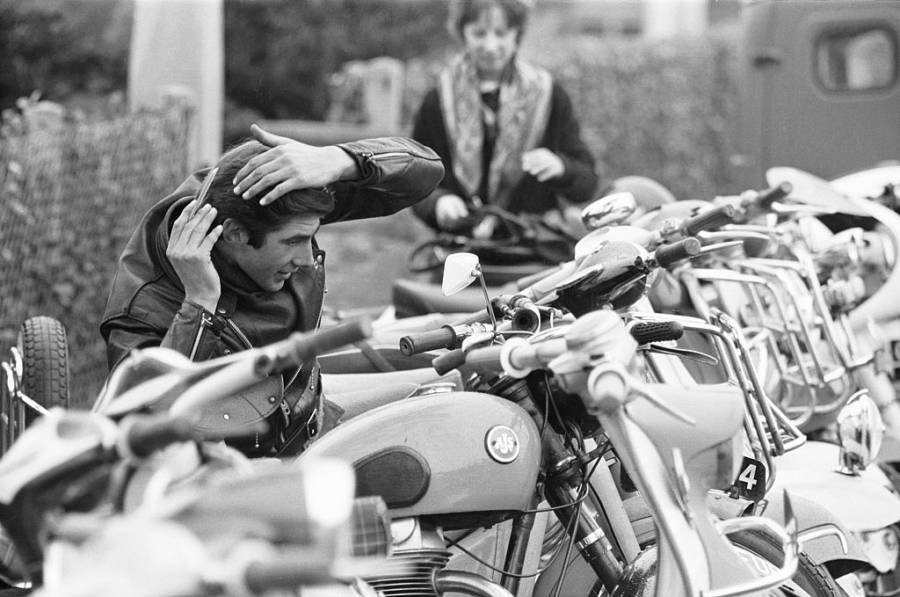Mods Vs. Rockers: When The Youth Of The 60s UK Erupted Into