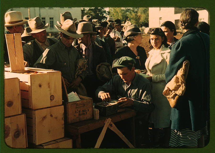 45 Heartbreaking Color Photos Of The Great Depression