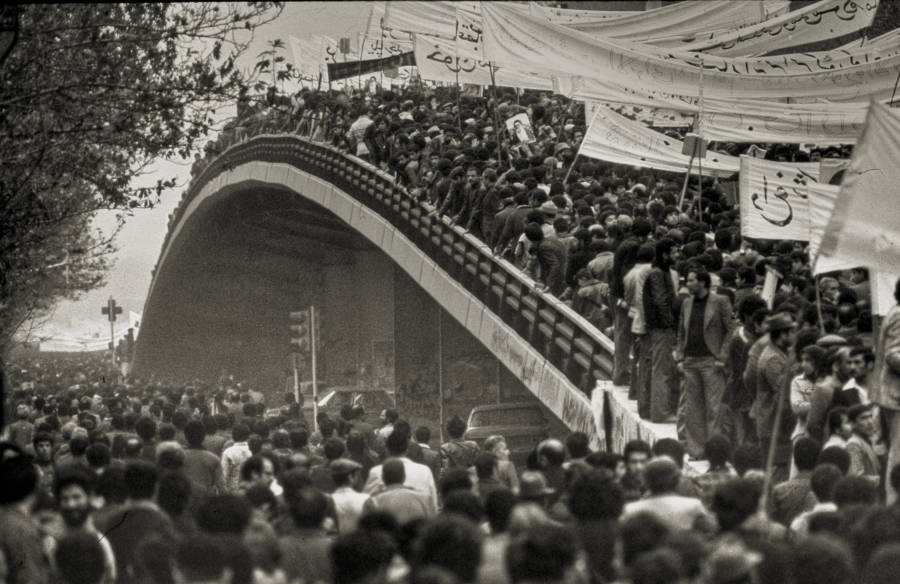 Iranian Revolution 25 Intense Images Of Protest And Bloodshed