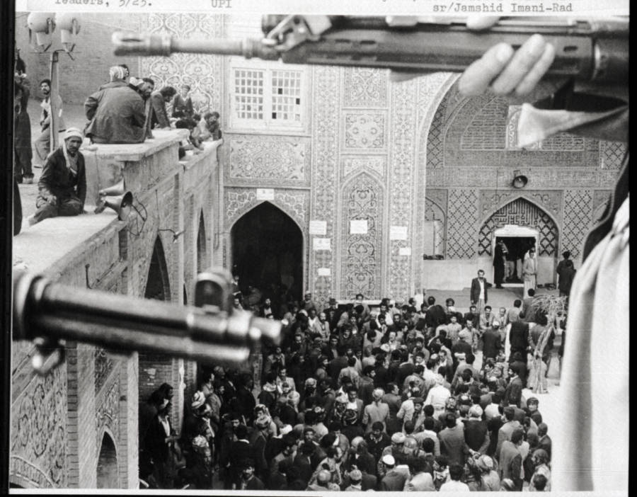 Iranian Revolution 25 Intense Images Of Protest And Bloodshed